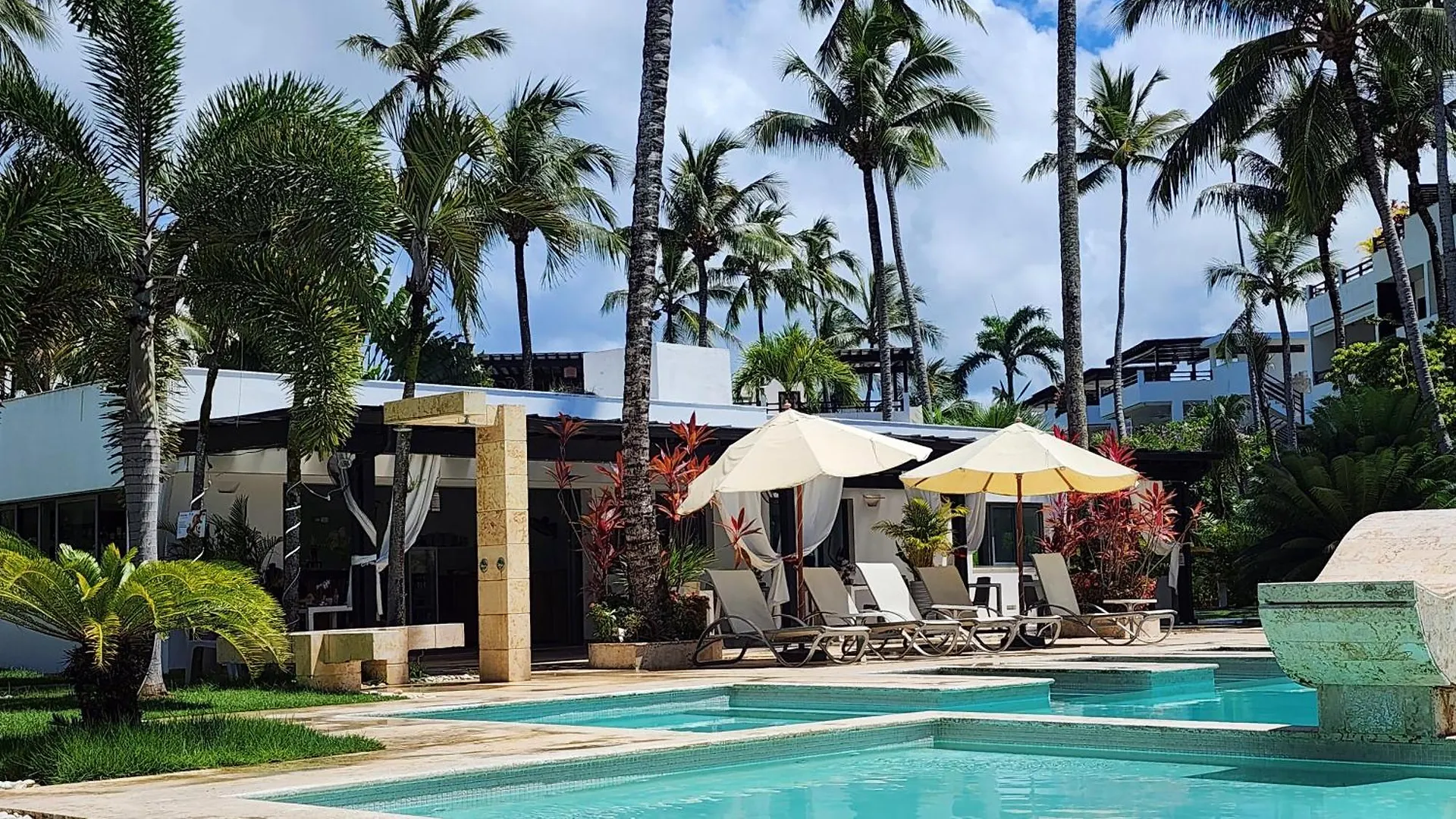 A Quiet Retreat In Paradise - 2 Bedroom 2 Pools, Wifi, Ac, Private Hot Tub Las Terrenas Dominikanische Republik